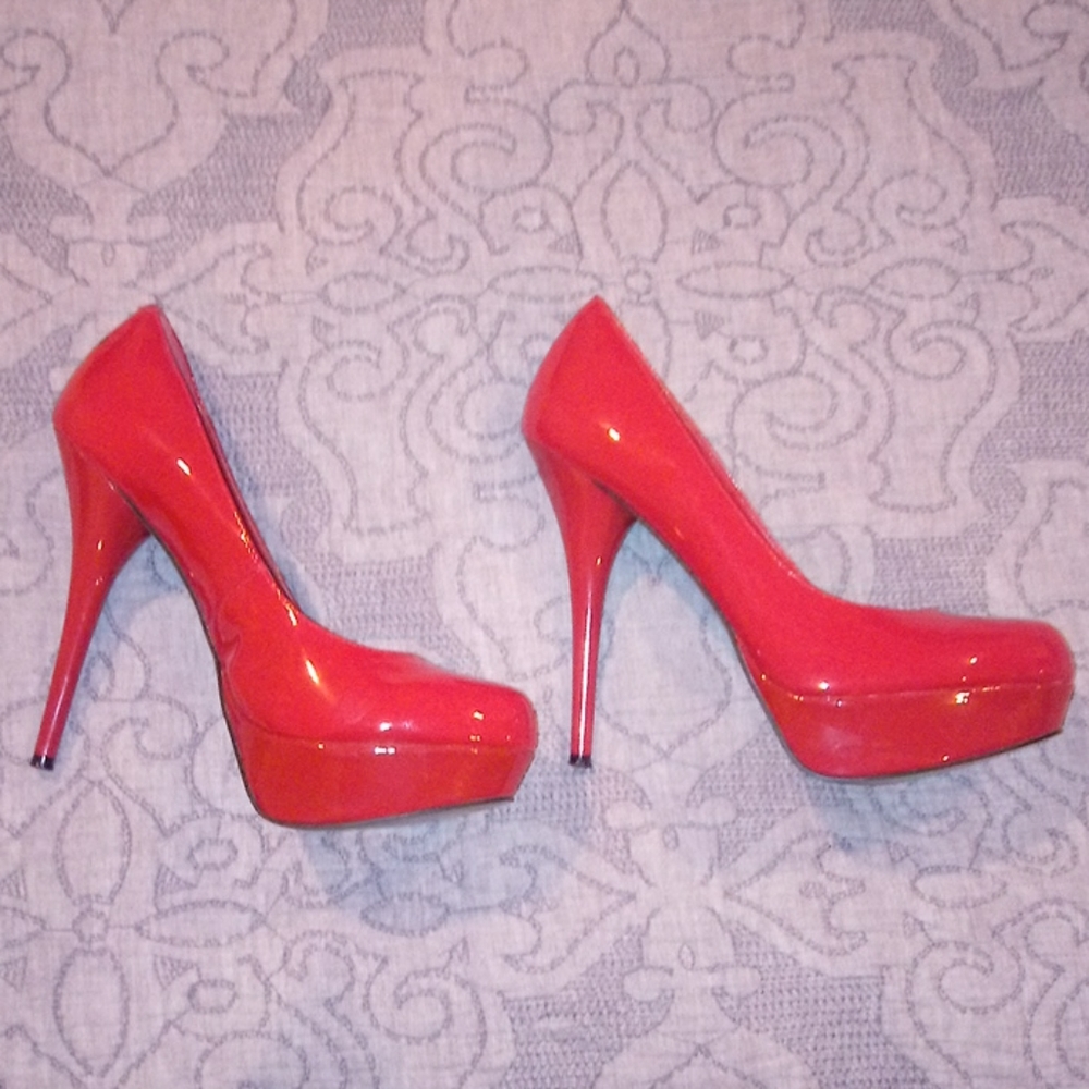 Steve Madden, Red Heels, size 10